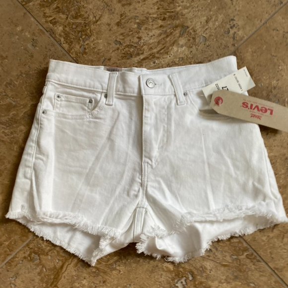 NWT Levis White High Rise Shorts 25 - Picture 2 of 5
